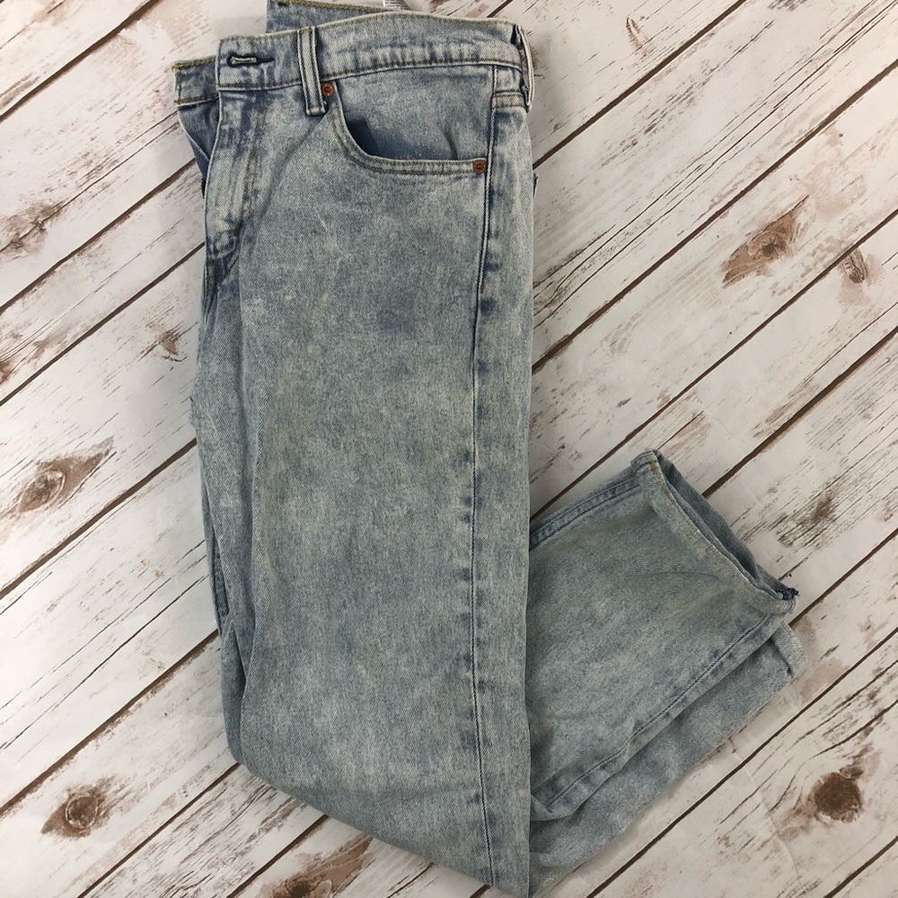 Levi’s White Washed Jeans